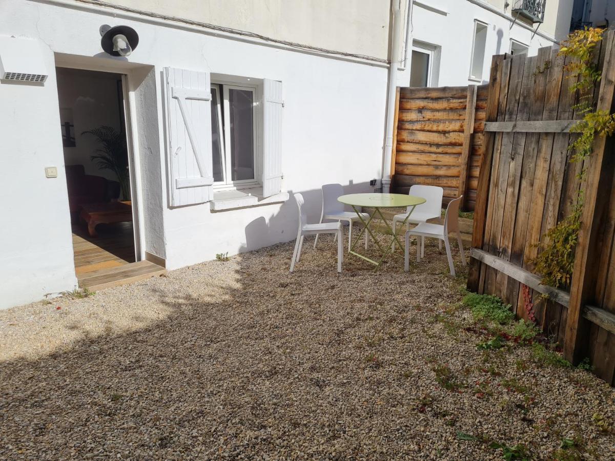 Appartement Calme Et Pratique. Tours Exterior foto